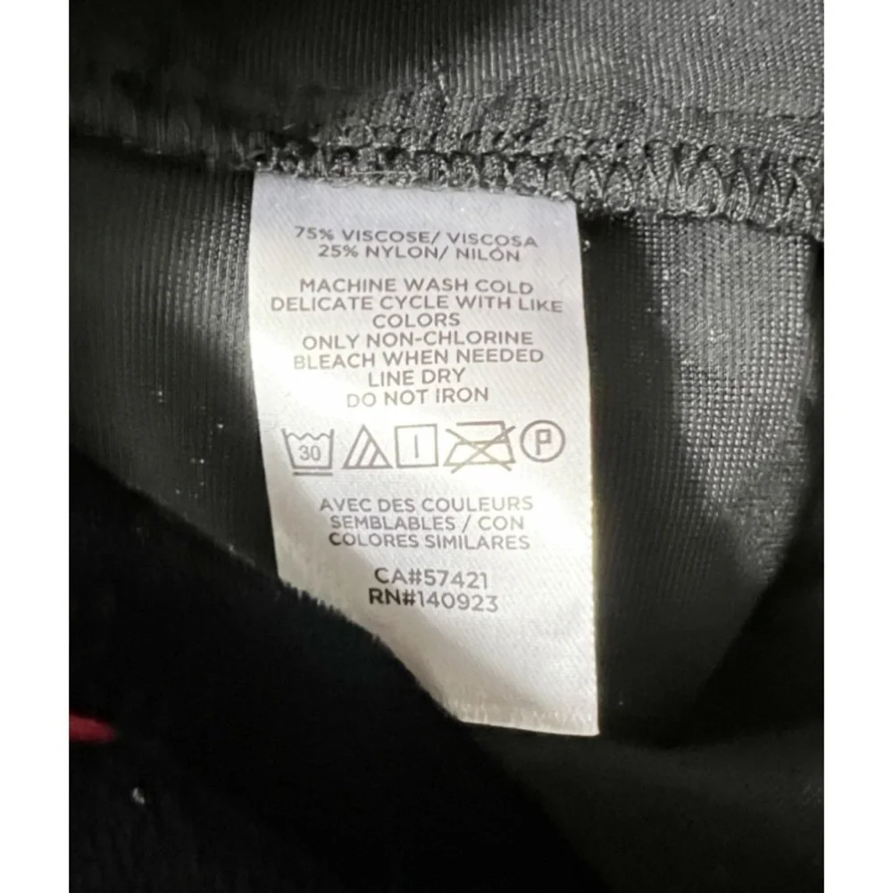 Ann Taylor Loft Velvet Floral Puff Sleeve V-Neck Blouse Black Red Size Medium - Picture 9 of 11